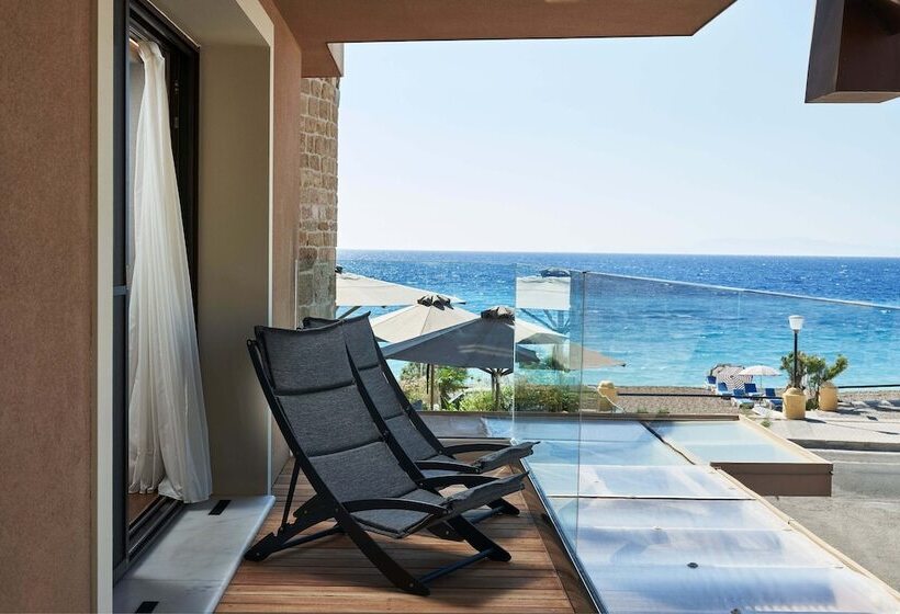 ホテル Bellevue On The Beach Suites