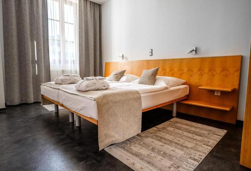 هتل Galant Mikulov