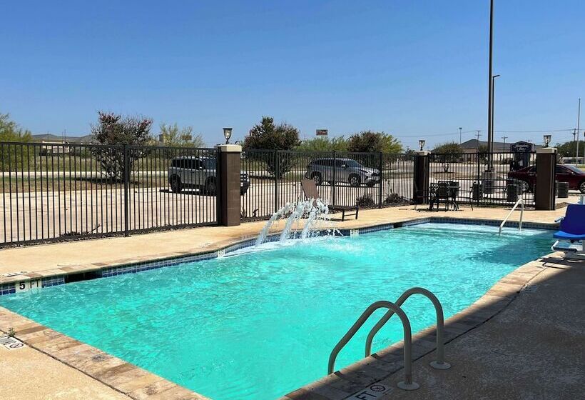 호텔 Quality Inn & Suites