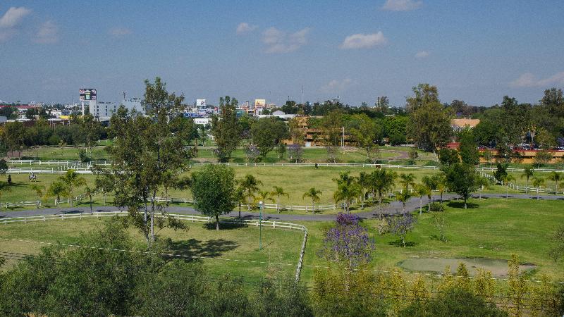 هتل Holiday Inn Express And Suites Celaya, An Ihg