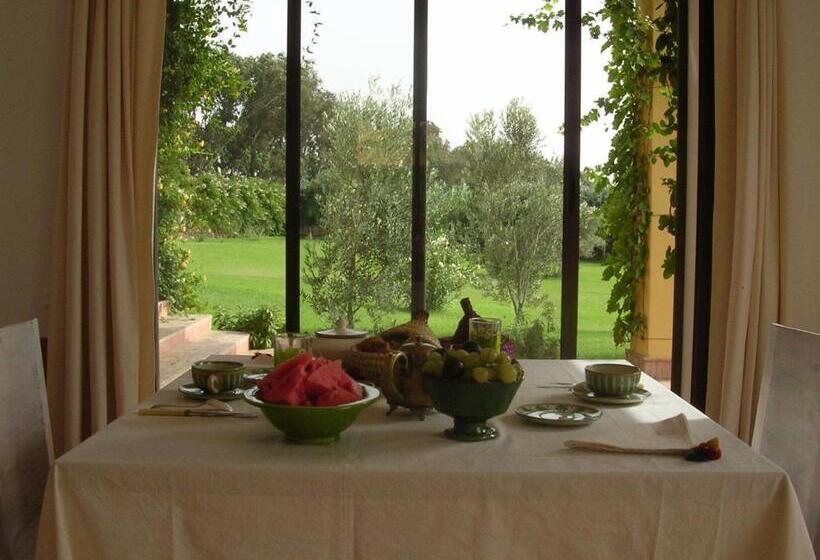 پانسیون Dar Al Manar