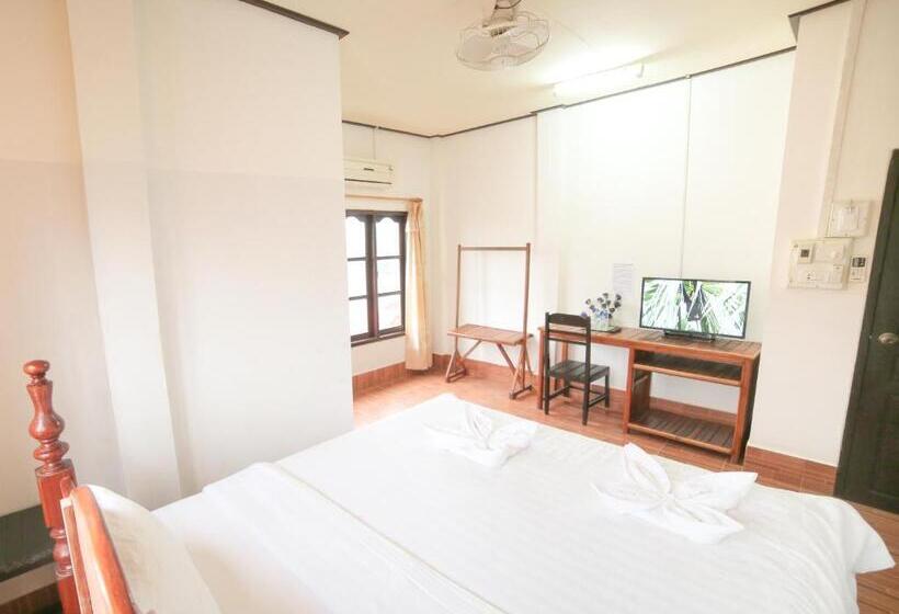 پانسیون Maylay Guesthouse