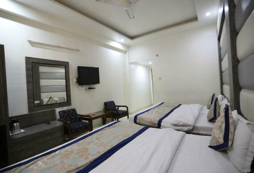 Отель Jagdish Residency
