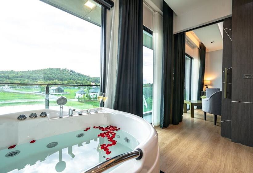 هتل Pim Pool Villa Nan