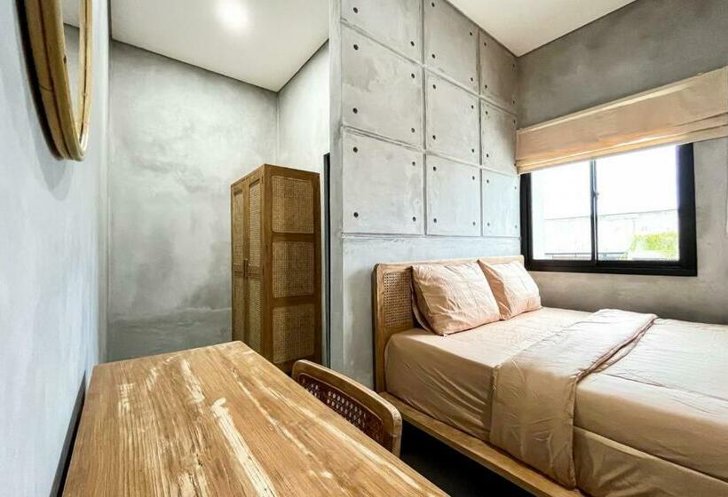 Hotel Rattanhaus R Signature Mitra Reddoorz