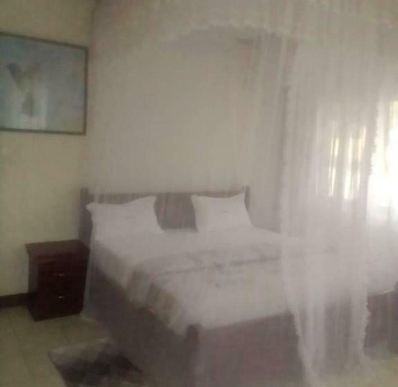 هاستل Hummingbird Inn Mbale