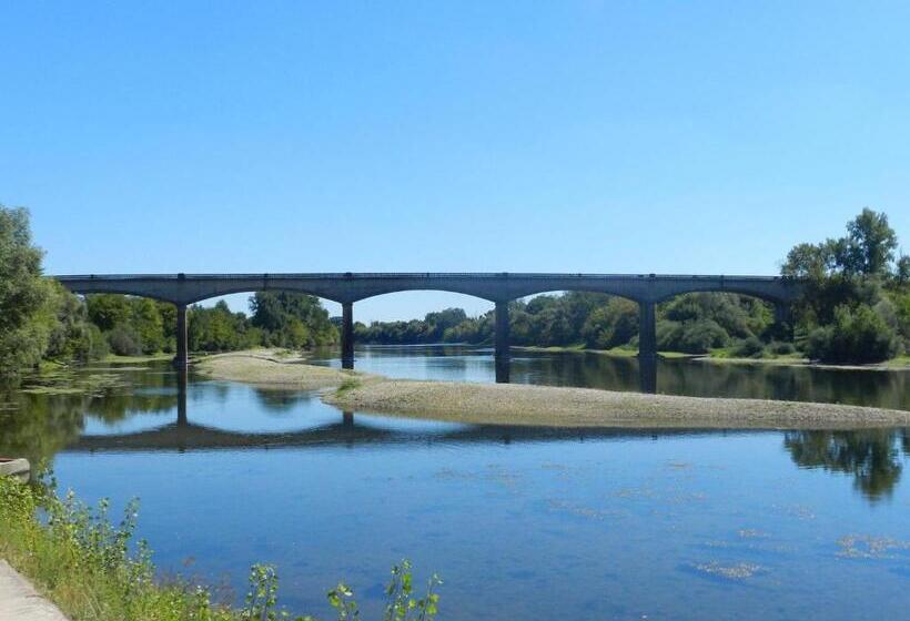 住宿加早餐  Chambres Et Gîtes Les Deux Chênes Près De Bergerac