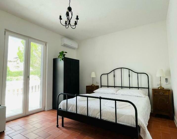 Bed and Breakfast Il Casale Dei Calanchi