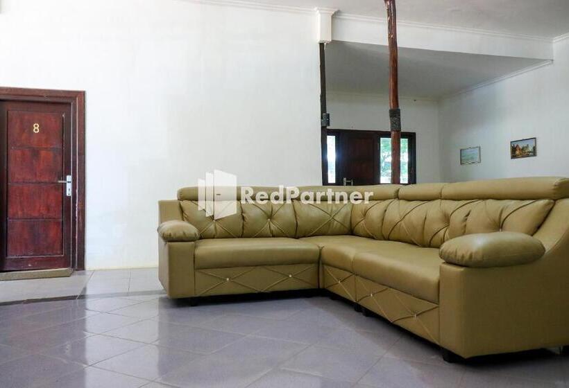 هتل Sahabat Pantai Guest House Mitra Reddoorz