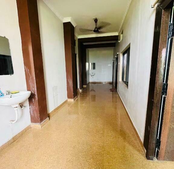 호텔 Oyo 91480 Pangat Guest House
