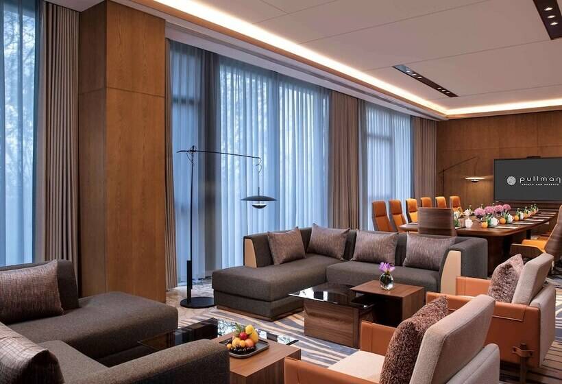 هتل Pullman Yuxi Falcon