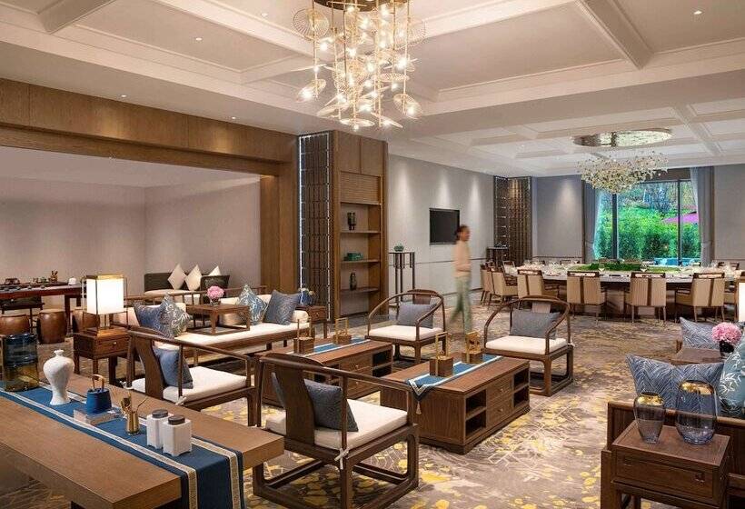 هتل Pullman Yuxi Falcon