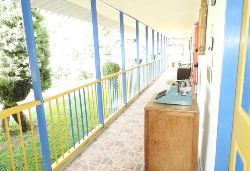 پانسیون La Rivera Hosteria Campestre