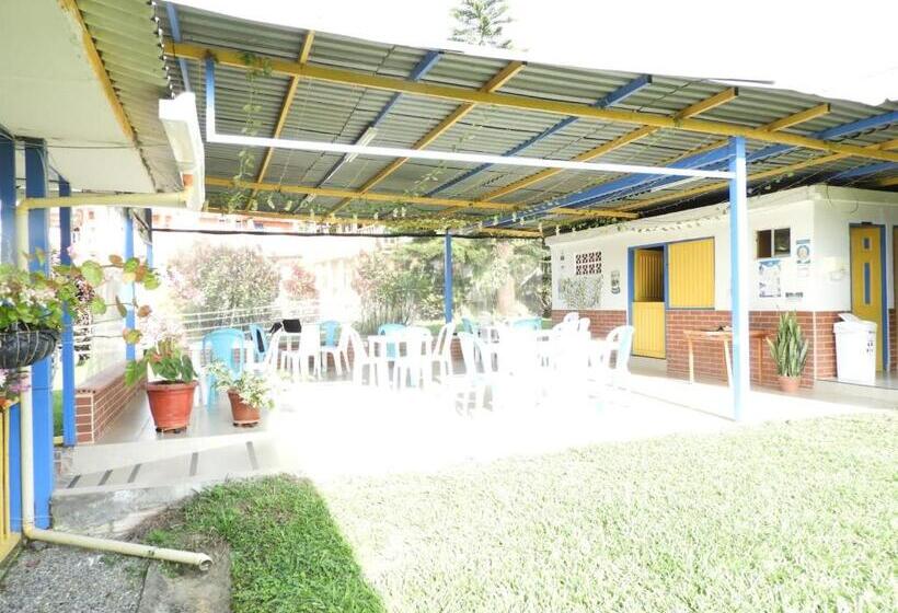 پانسیون La Rivera Hosteria Campestre