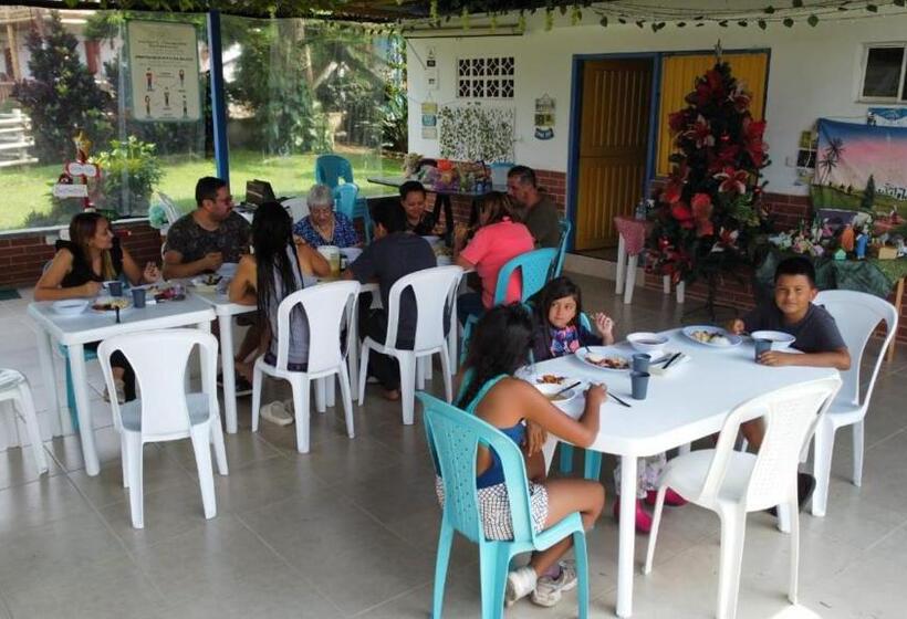 پانسیون La Rivera Hosteria Campestre