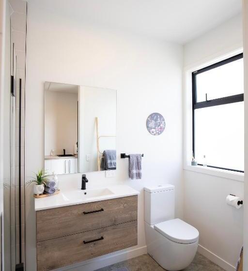 Пансион Views Over Tasman, New Luxury Boutique Studio Overlooking The Tasman Sea