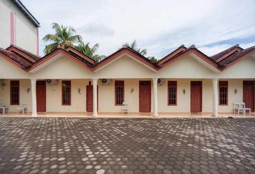 فندق Reddoorz Near Universitas Muhammadiyah Pringsewu