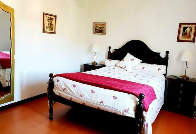 פנסיון Casa Pilar