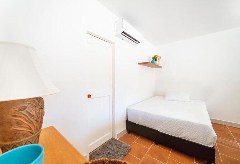 استراحتگاه Quinta Del Mar Crystal Beach