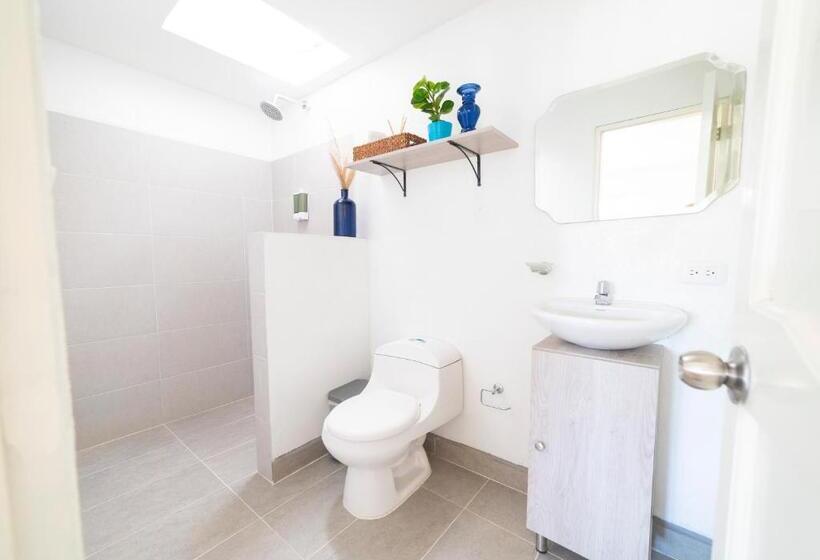 استراحتگاه Quinta Del Mar Crystal Beach