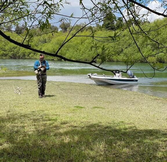 הוסטל Le Fario Lodge In Patagonia