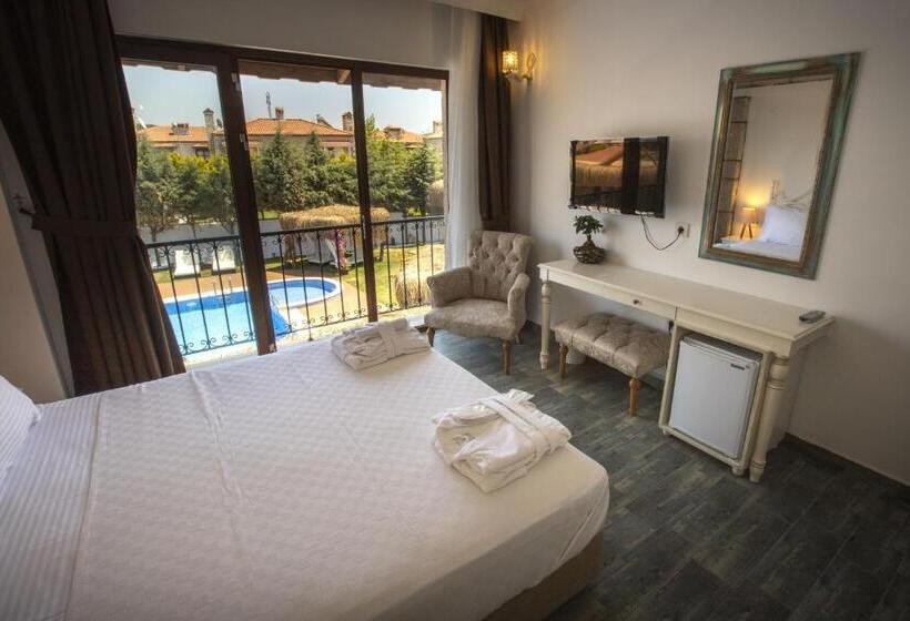 Albeon Luxury Hotel   Alacatı