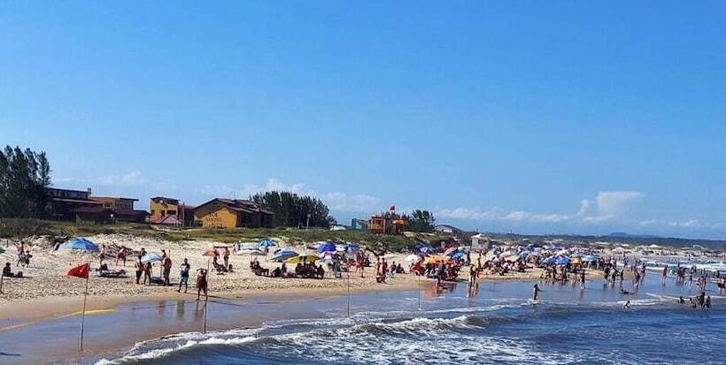 ユースホステル Pousada Moradas Do Sol Nascente