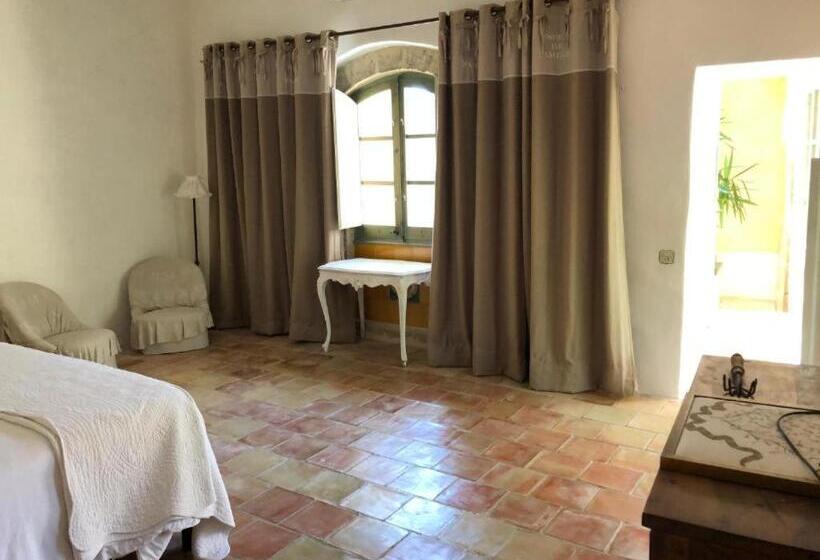 مبيت وإفطار Villa Verde   Suite De 100m2 Avec 2 Chambres Et Terrace   Possibilité Table D Hôte