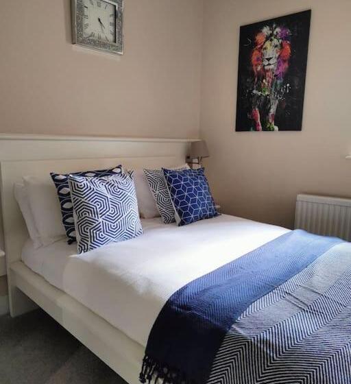 هتل St Johns Boutique