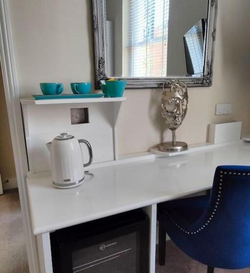 هتل St Johns Boutique