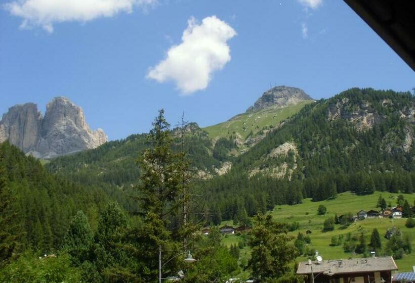 فندق Garni Festil