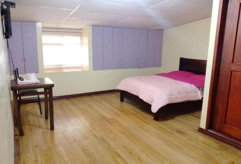 پانسیون Hostal Mediodía Matriz