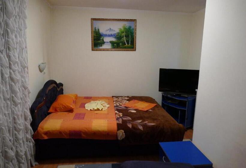 هاستل Utr Jagnjilo 1986