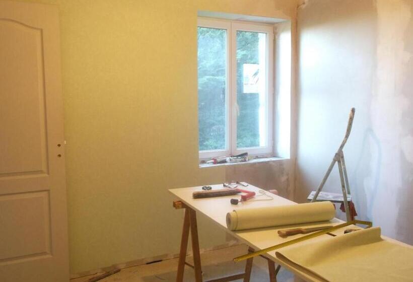 مبيت وإفطار Alain Et Flo