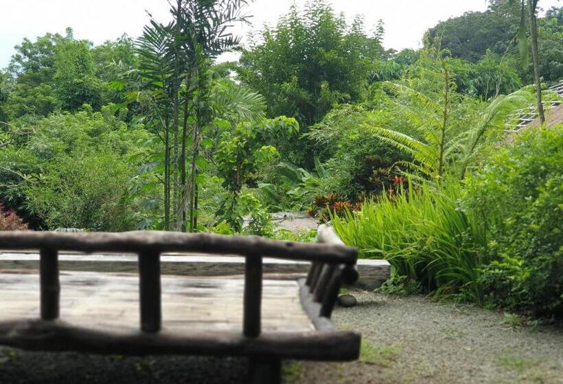 مبيت وإفطار Maka Kalinaw 6 Wabi Sabi Room, Forest And Garden View