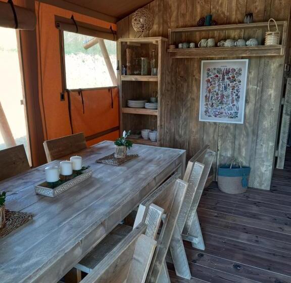 فندق Gîte Et Lodges Du Hitton