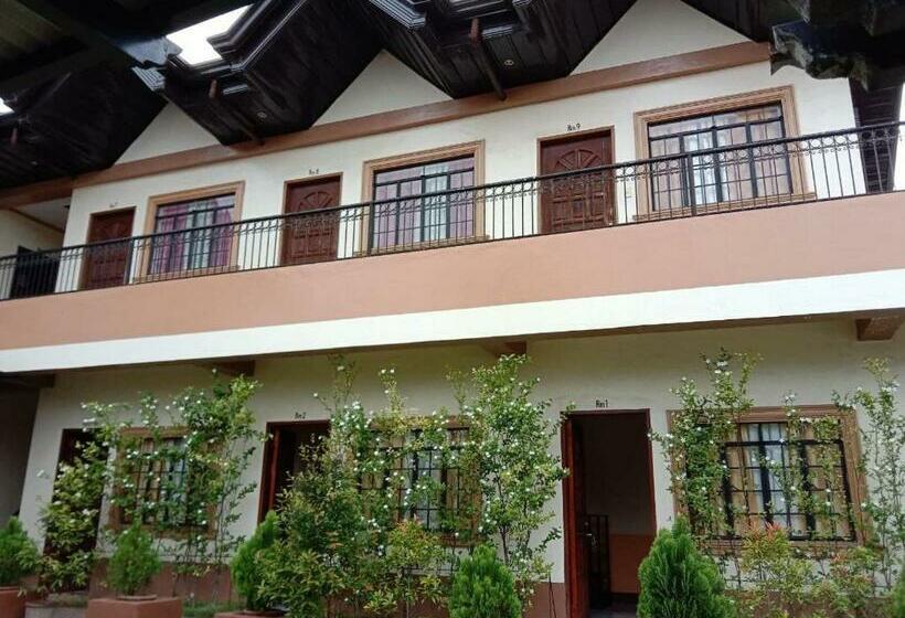 فندق Reddoorz @ Solid Rock Guest House Baler