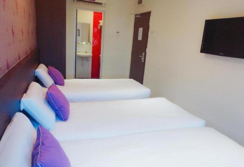 Remember Hotel Bukit Gambir