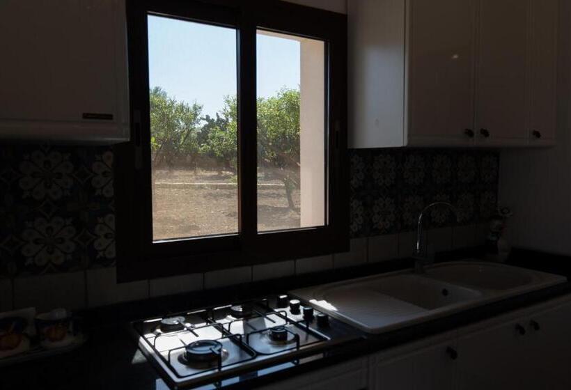 هتل Tenuta De Francisci