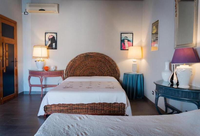 هتل Tenuta De Francisci