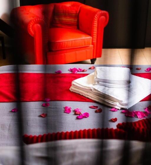 פנסיון Le Prieuré   Suites Romantiques Spa Privatif, Piscine, Jardin, Massages Proche De Toulouse