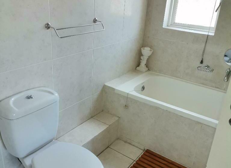 פנסיון Arkenstone Frys Guesthouse