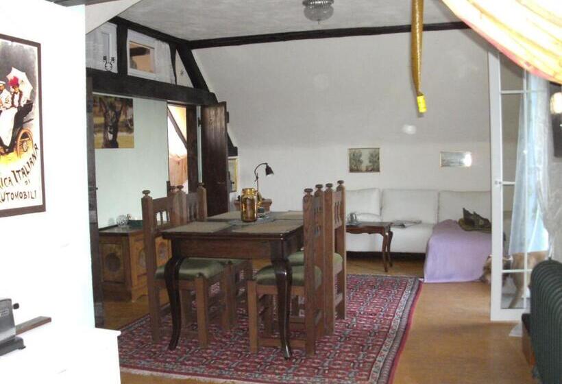 ペンション Haus Klara