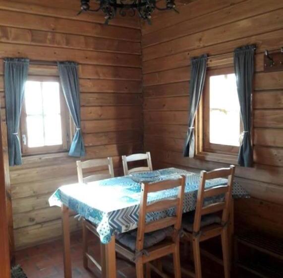 بنسيون Kiskemence Vendégház Szatta