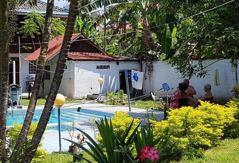 פנסיון Sendowan Baru Amurang