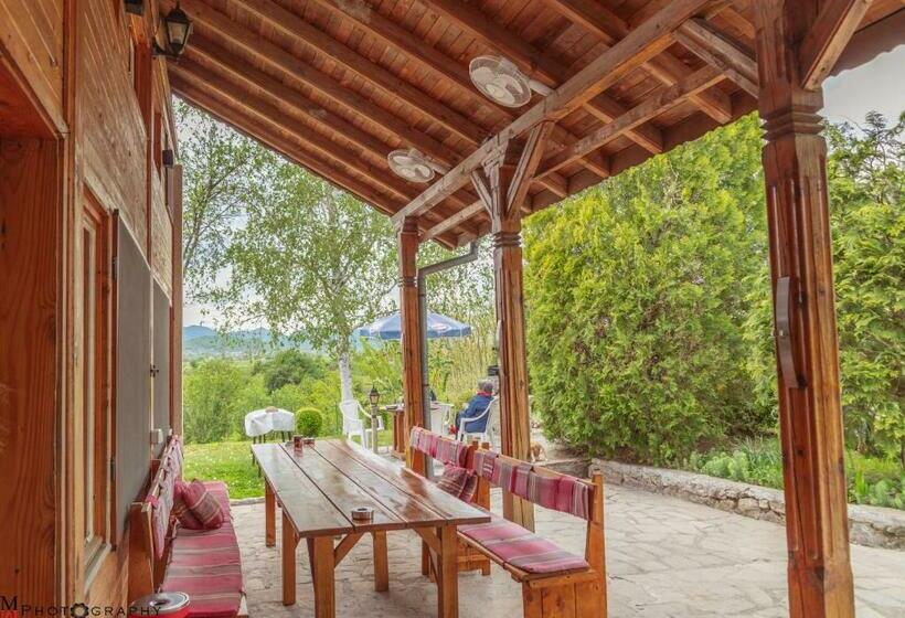 Пансион Villa Pirenya