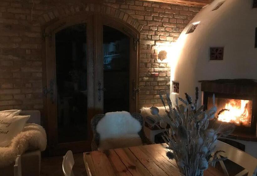 ペンション Vinný Tunel