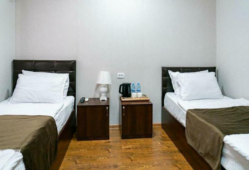 & Hostel Gallery
