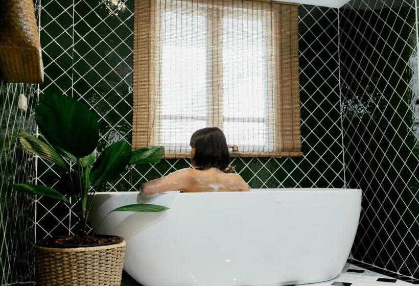 ユースホステル Eden Hotel Bangsean