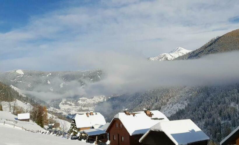 فندق صغير Gasthof Pension Stieber